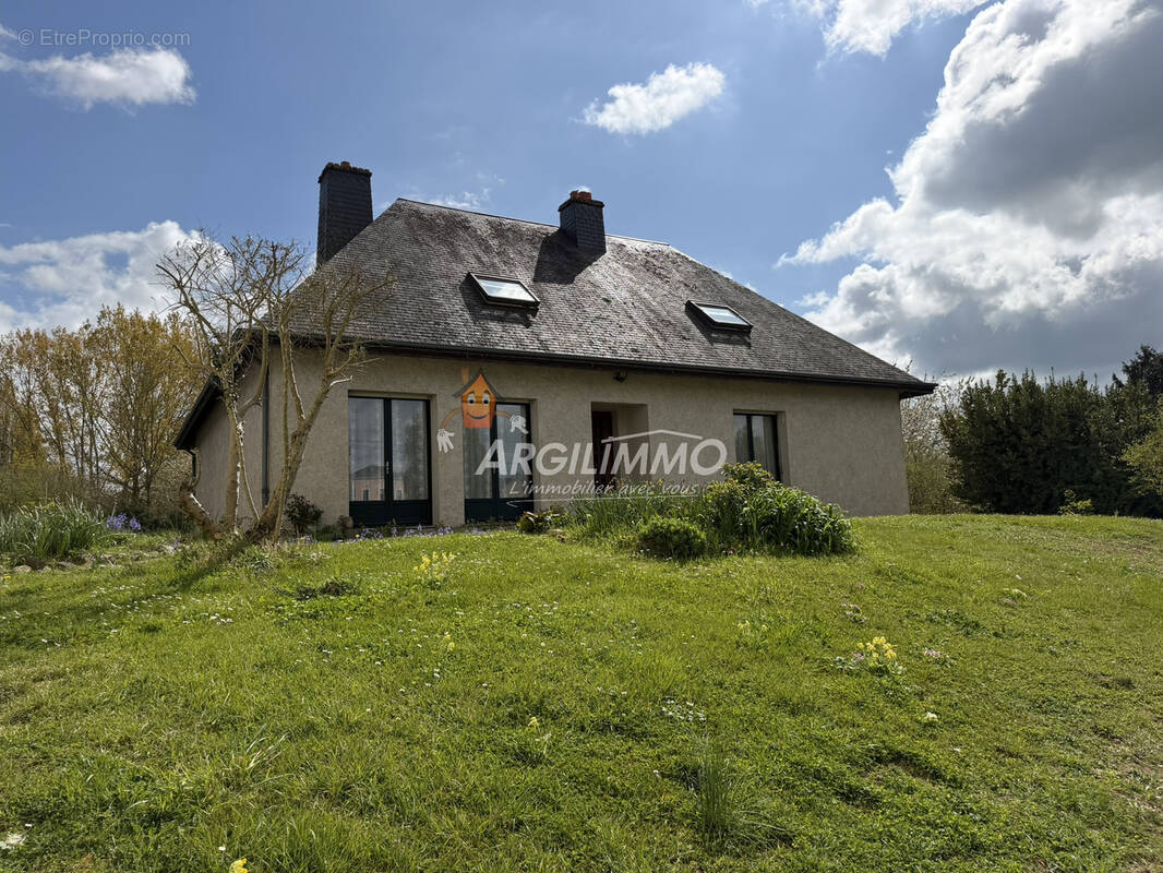 Maison à BESSE-SUR-BRAYE