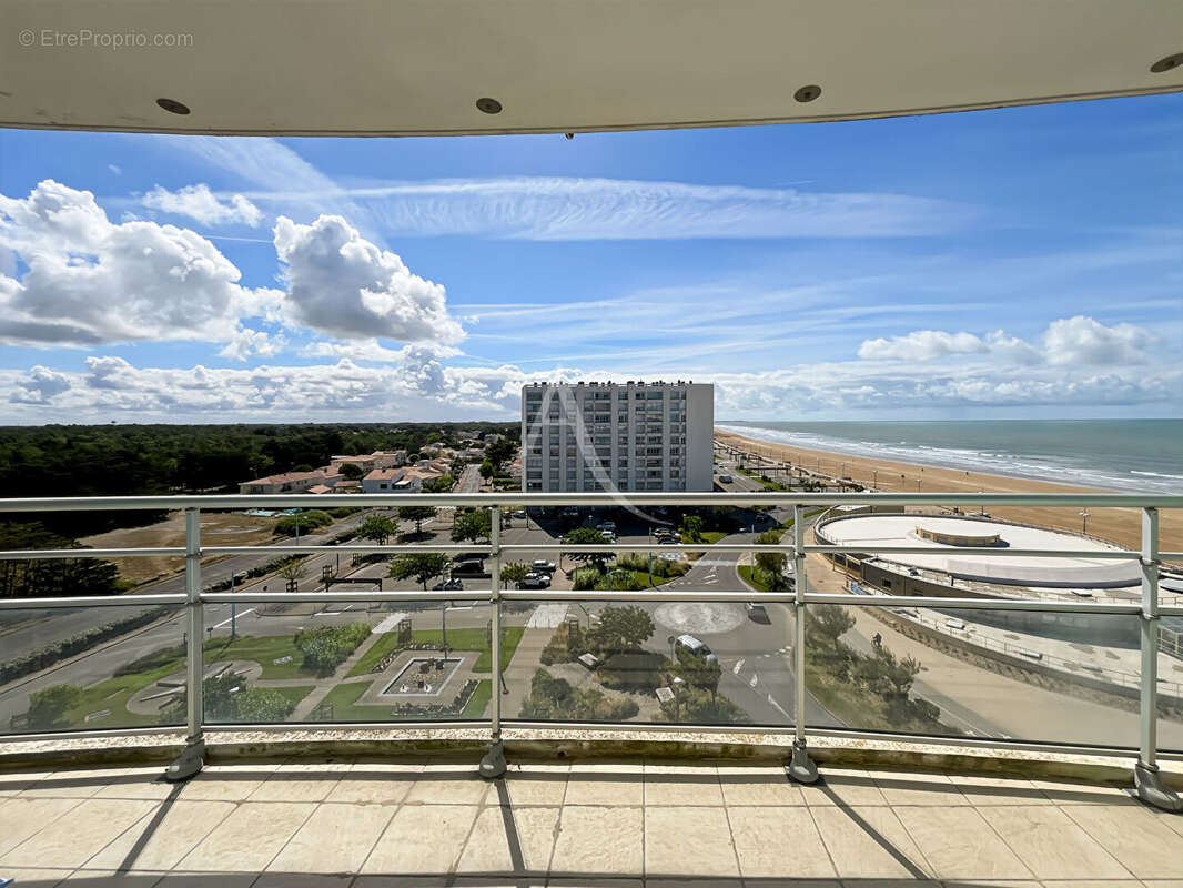 T3 refait à neuf avec une magnifique vue mer - photo 9