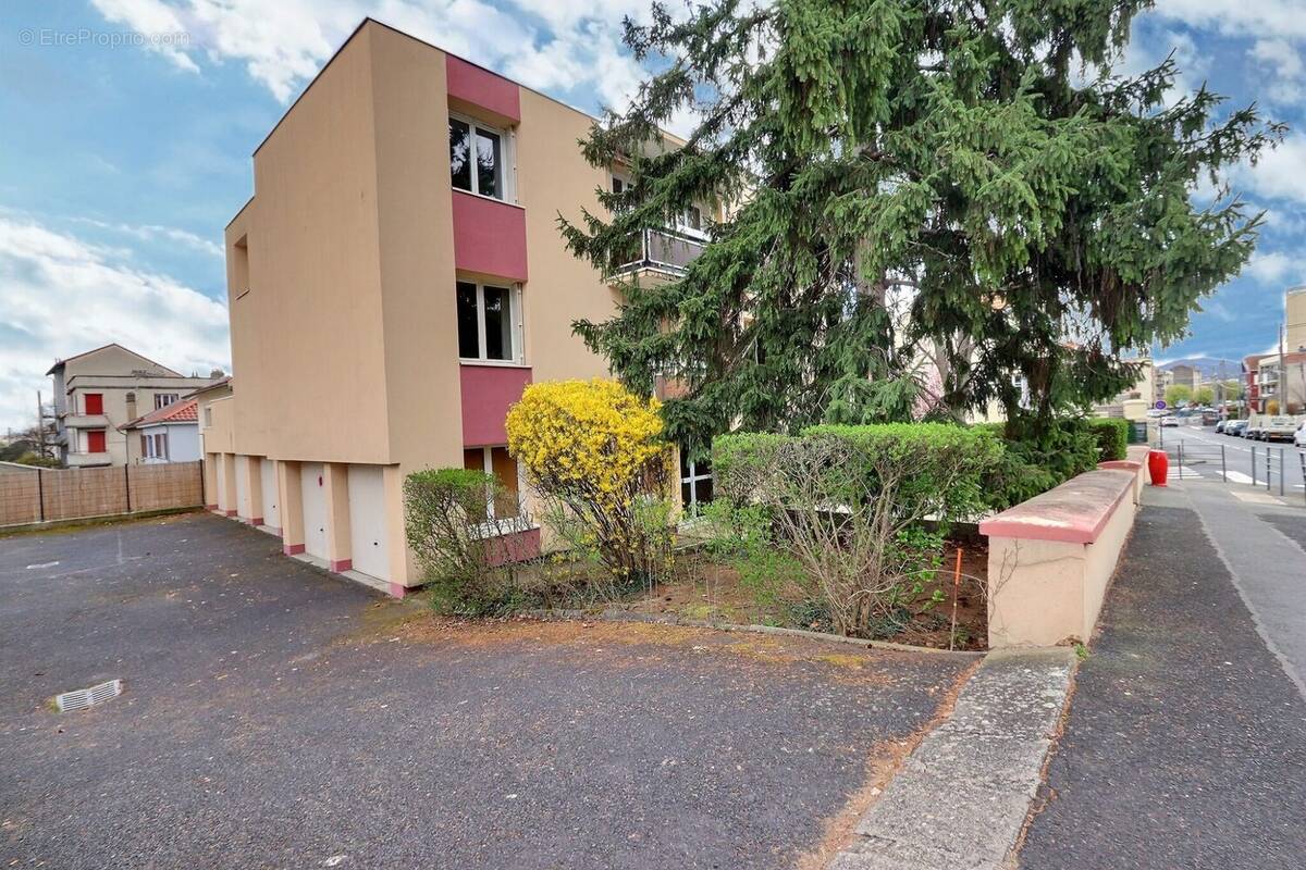 Appartement à CLERMONT-FERRAND