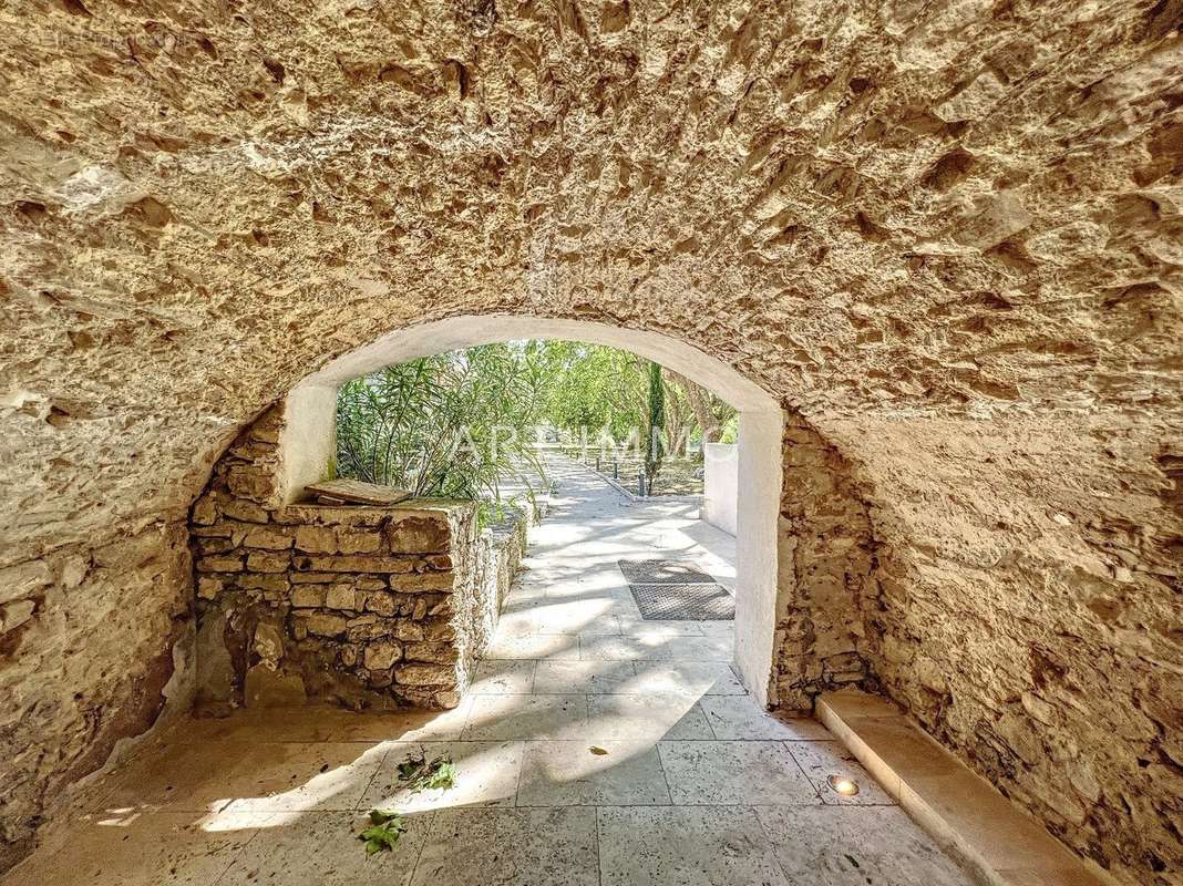 Appartement à FONTAINE-DE-VAUCLUSE