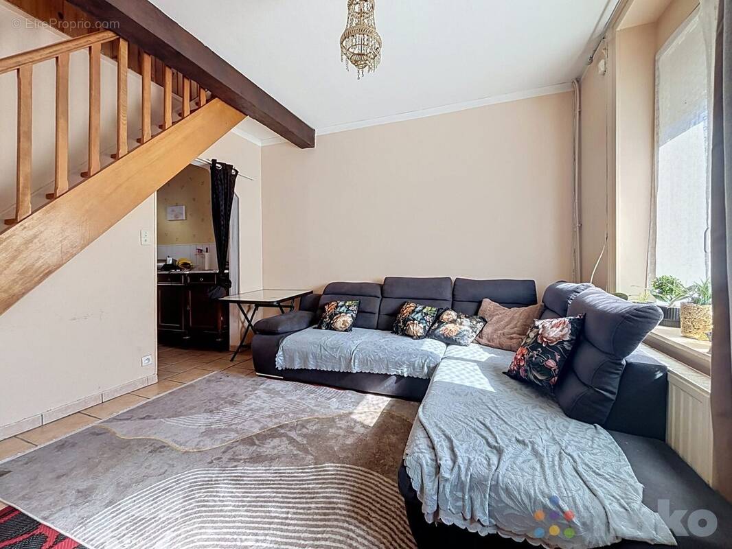 Maison 56 m² à Marcq-En-Baroeul  - photo 1