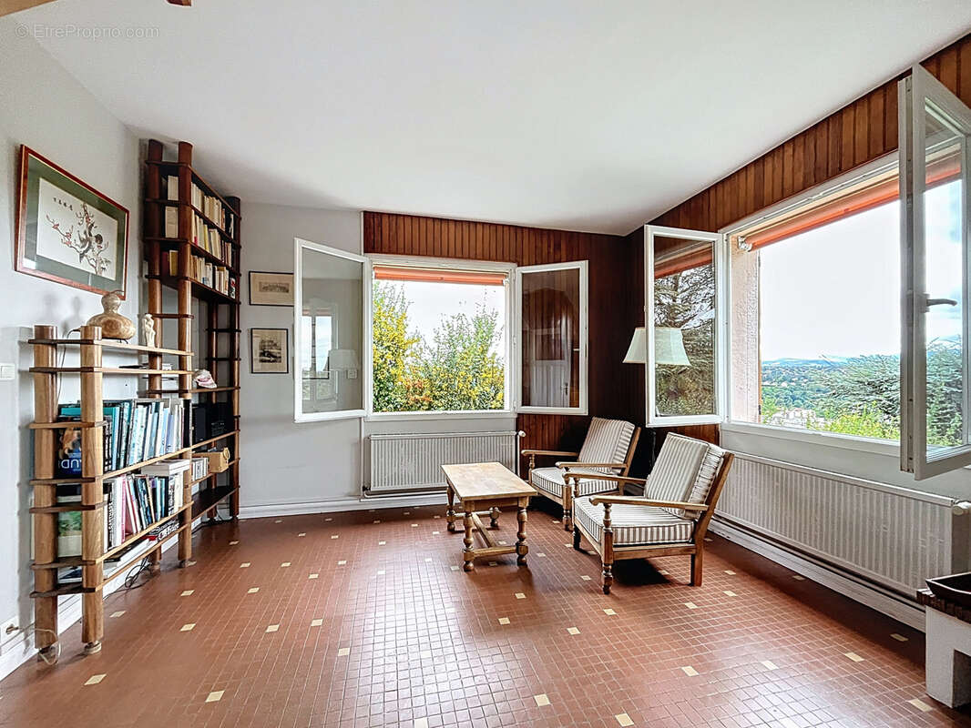 Maison à FRANCHEVILLE