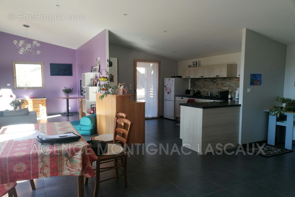 Maison à SAINT-GENIES