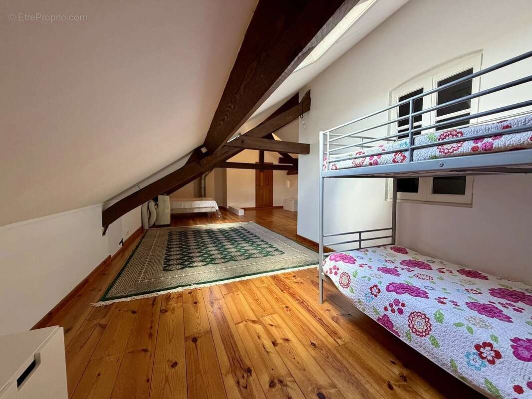 Grand ensemble, entièrement isolé avec 1,4 hectare à vendre près de Remilly - photo 32