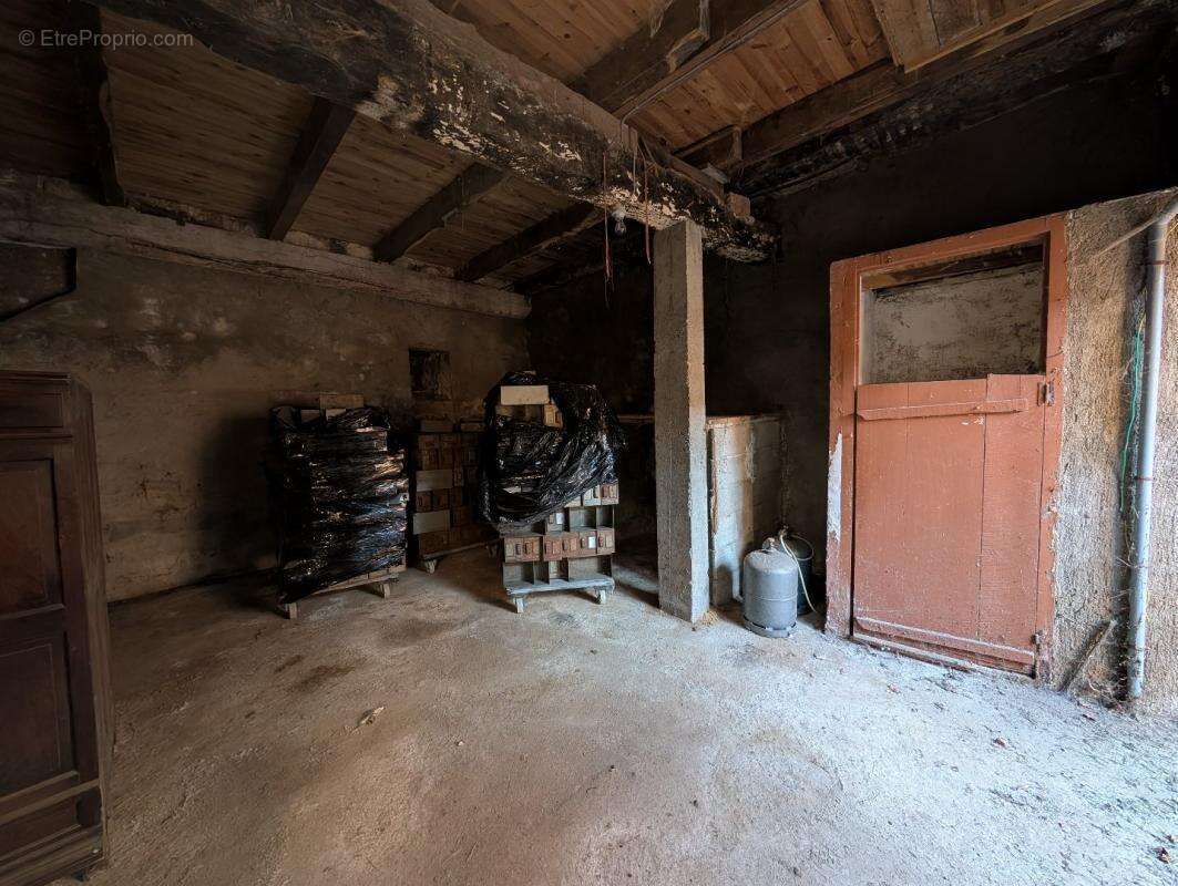 Maison à VILLECOMTAL