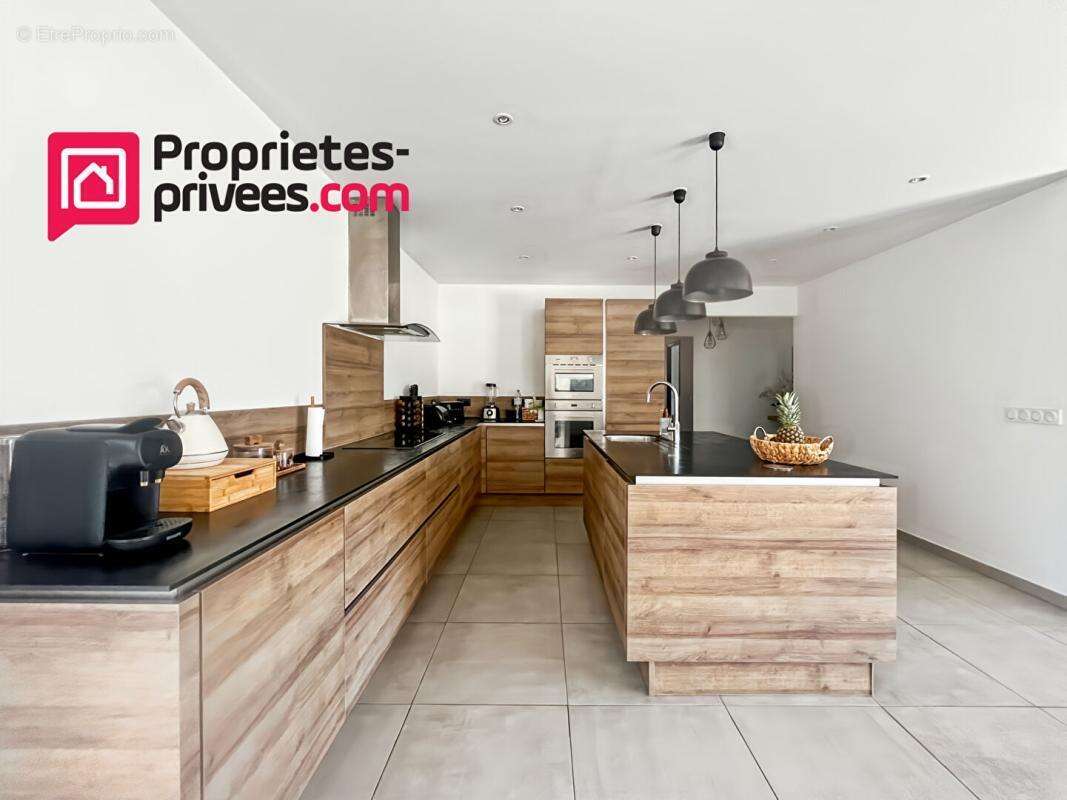 Maison à TOURRETTE-LEVENS