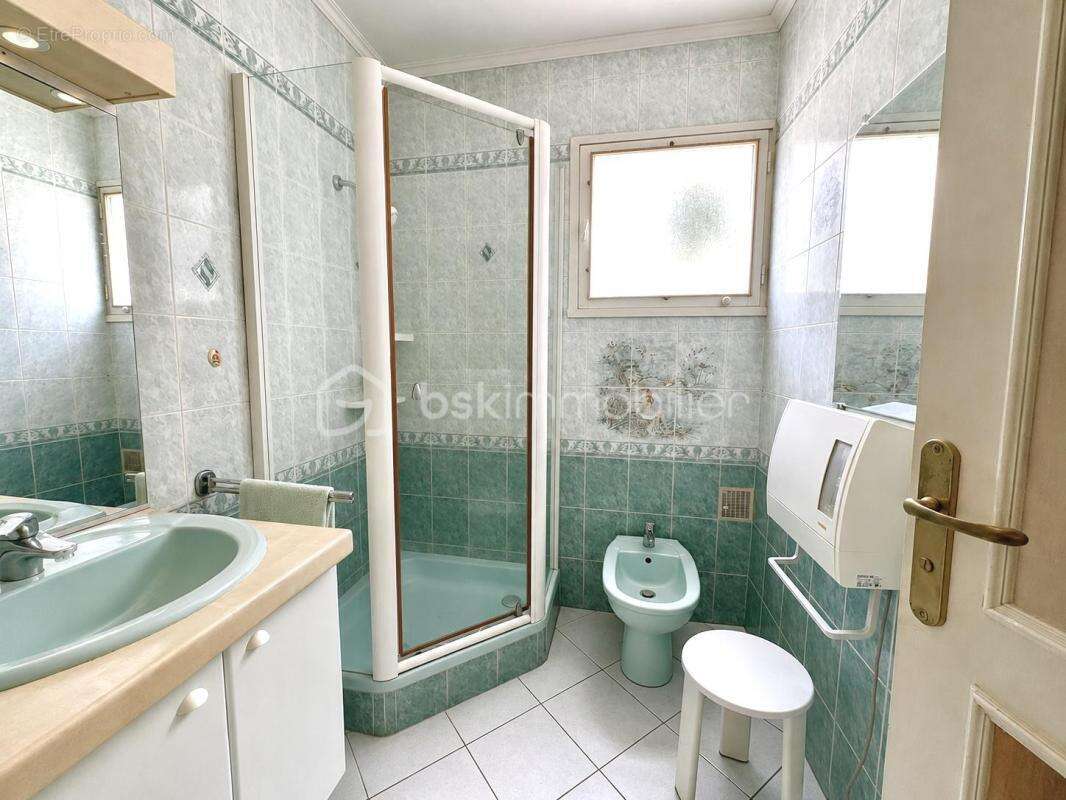 Maison 138 m² – vue mer & mont san peyre – secteur minelle – fort potentiel – garage 29 m² - photo 6