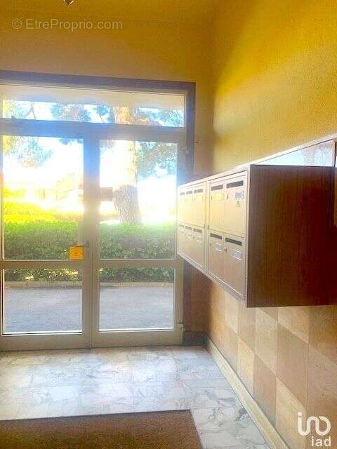 Photo 9 - Commerce à SEPTEMES-LES-VALLONS