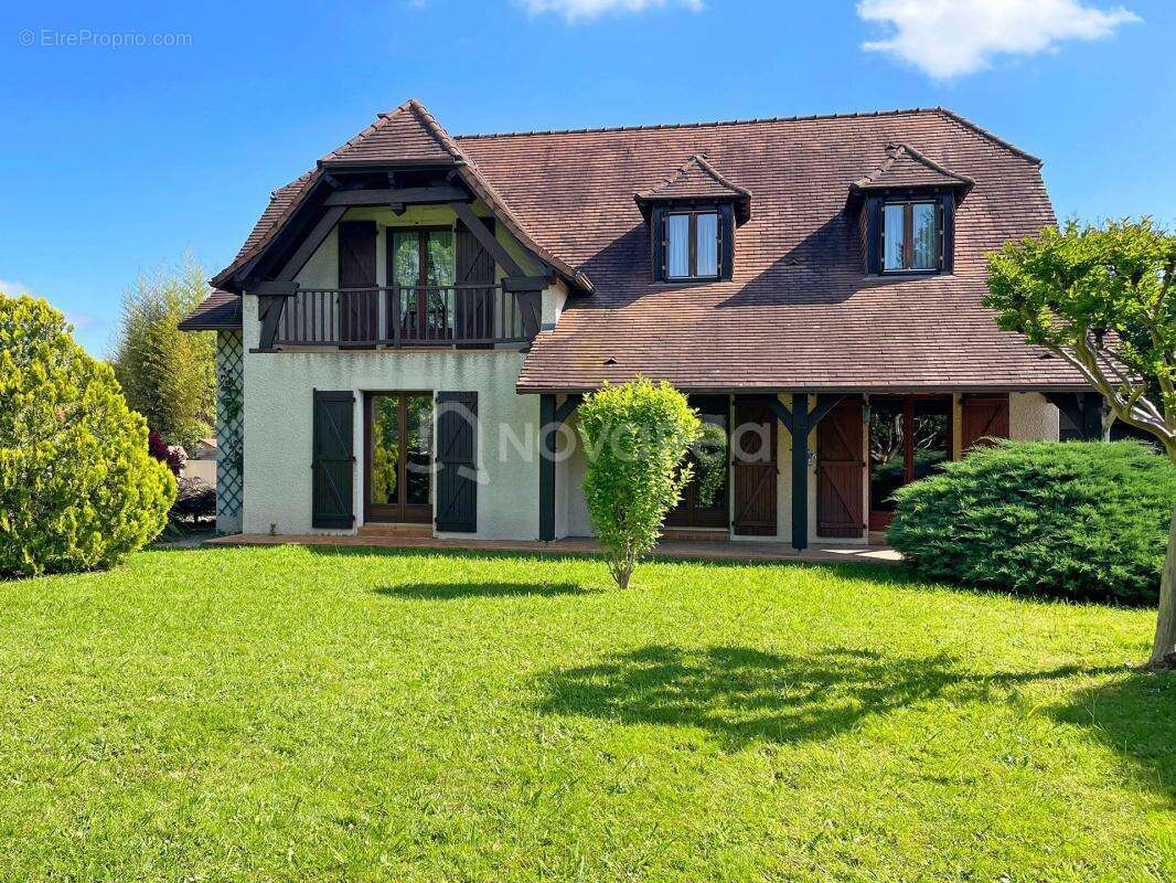 Maison à LONS