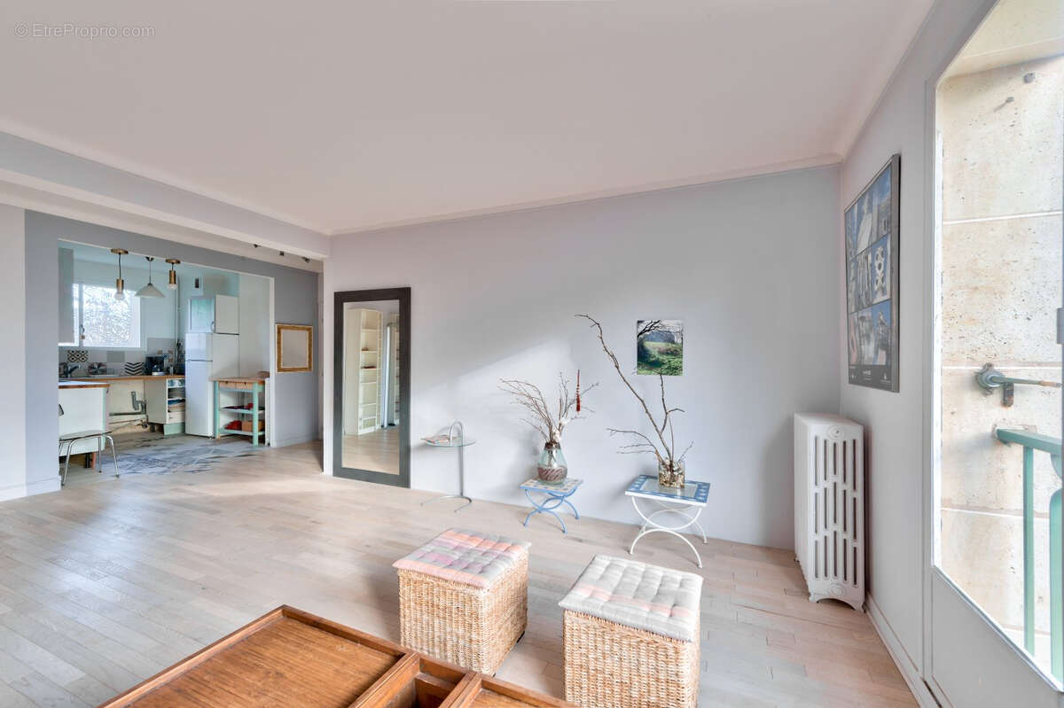 Appartement à VILLE-D&#039;AVRAY