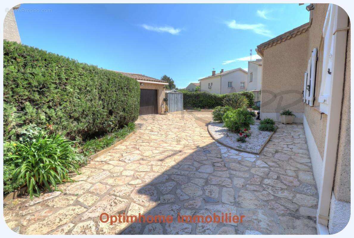 Maison à vendre 8 pièces AGDE (34) - photo 4
