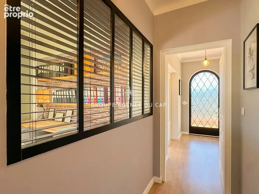 A vendre villa de charme 4 chambres terrain plat piscine parking proche mer aux issambres - photo 8