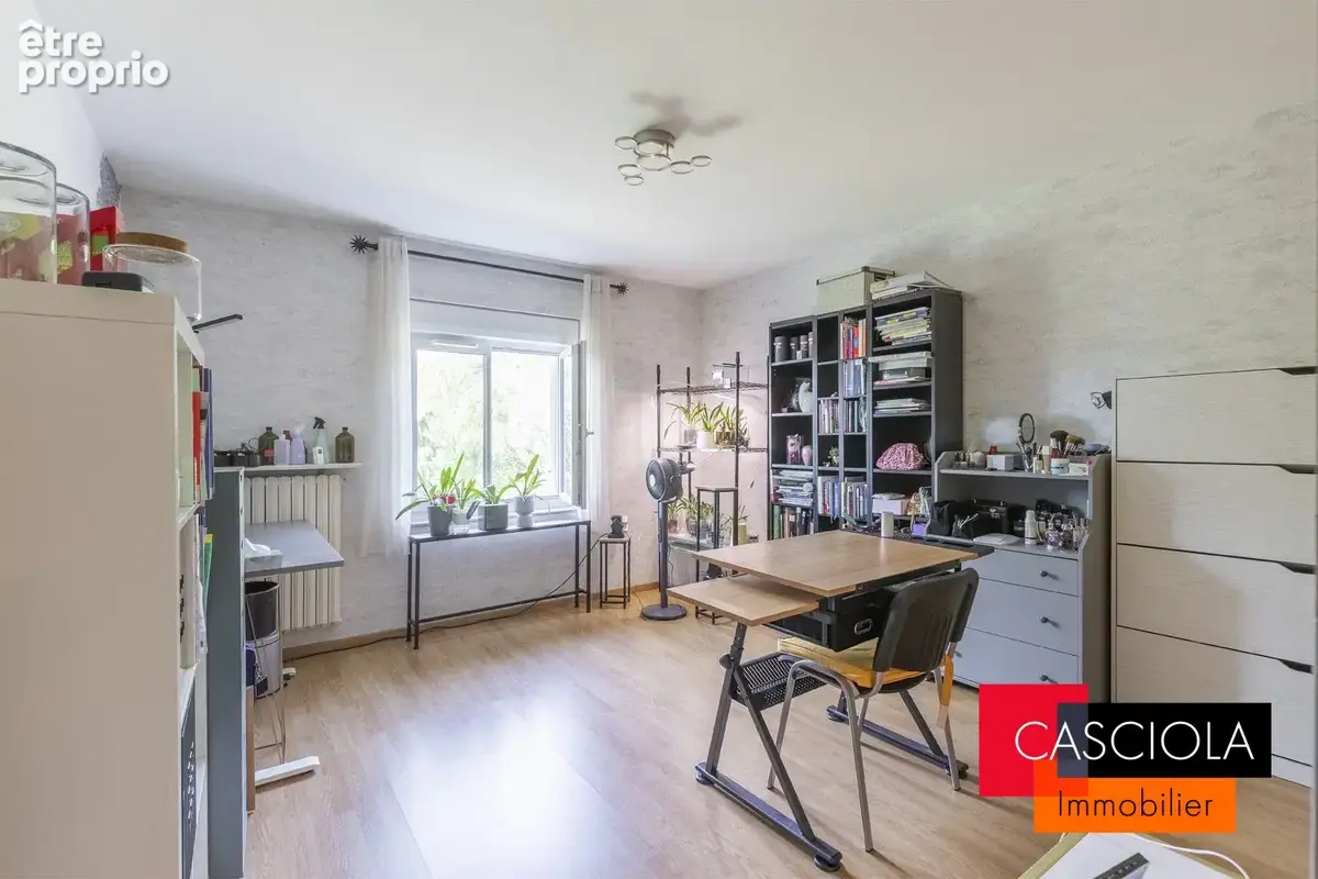 Maison 216 m² à Courcelles-Chaussy  - photo 9