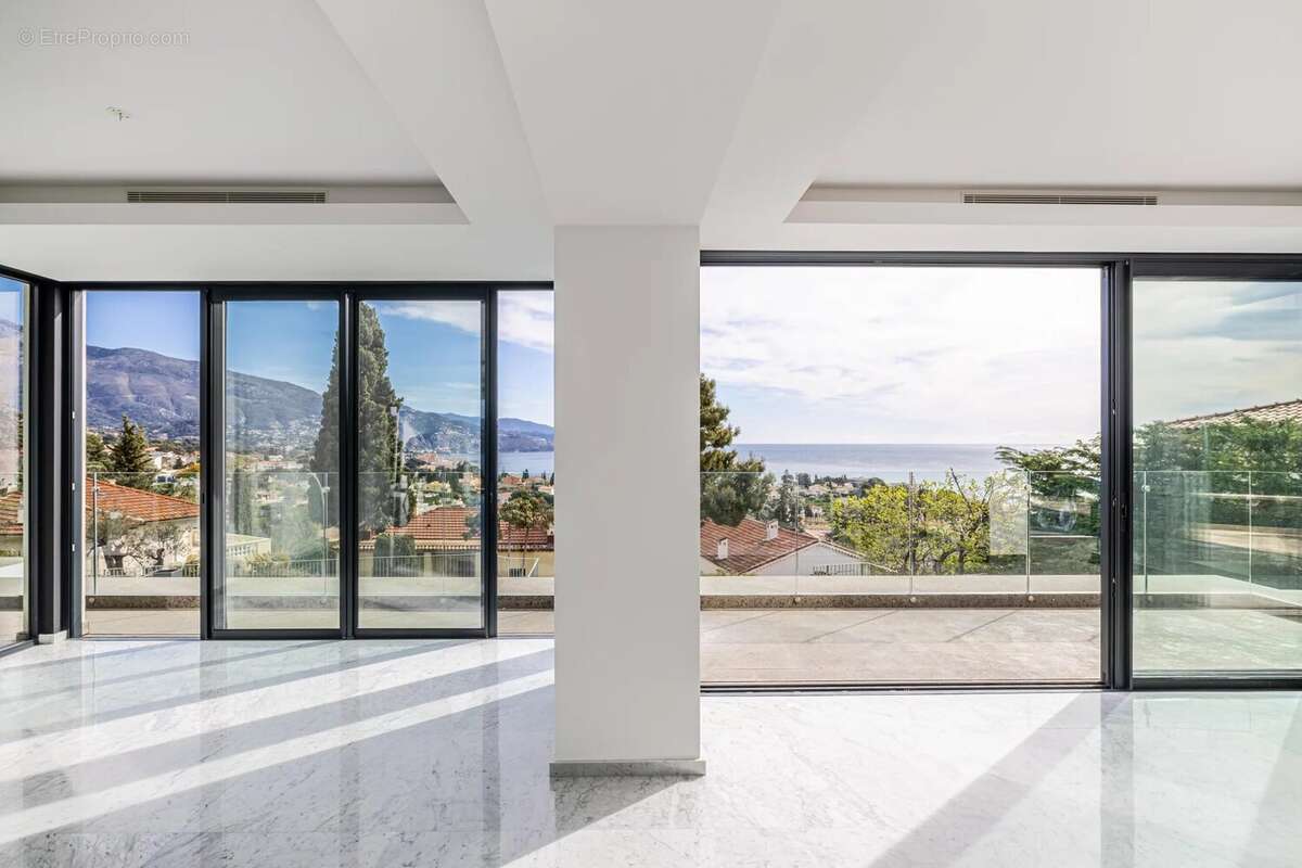 Maison à ROQUEBRUNE-CAP-MARTIN