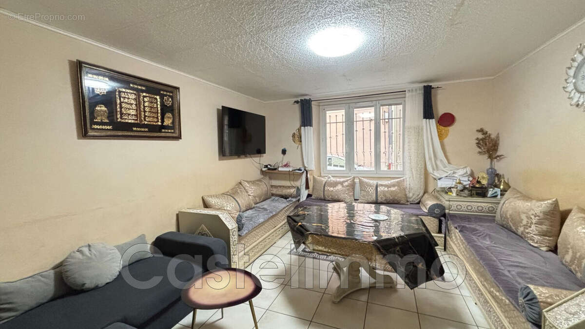 Maison à CASTELSARRASIN