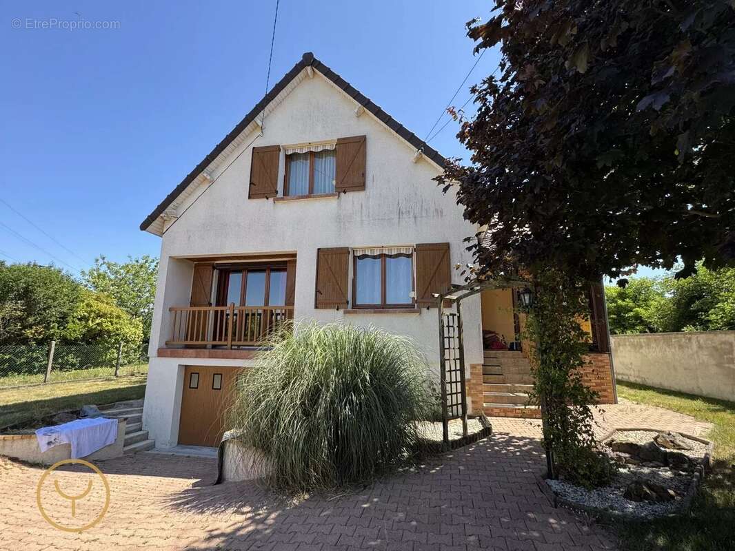 Maison à ROMILLY-SUR-SEINE