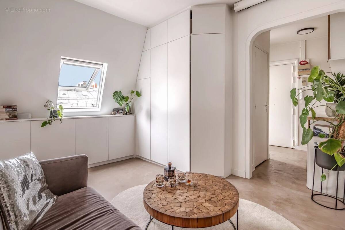 Appartement à PARIS-9E