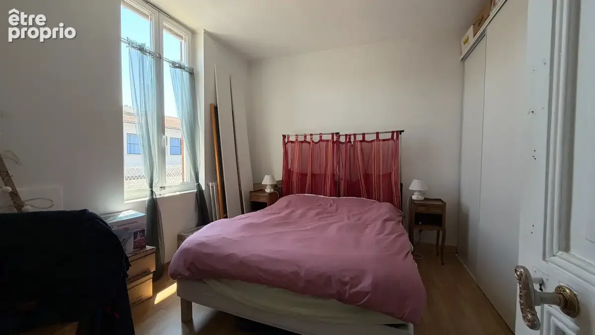 Maison rénovée avec jardin et garage - photo 8