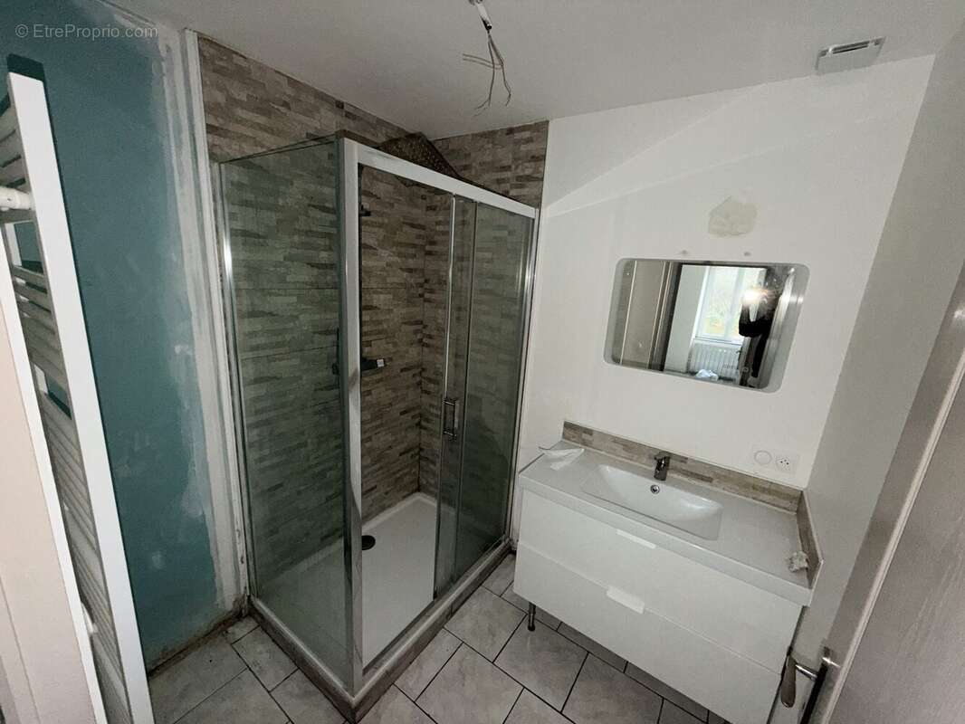 Appartement à THIAUCOURT-REGNIEVILLE