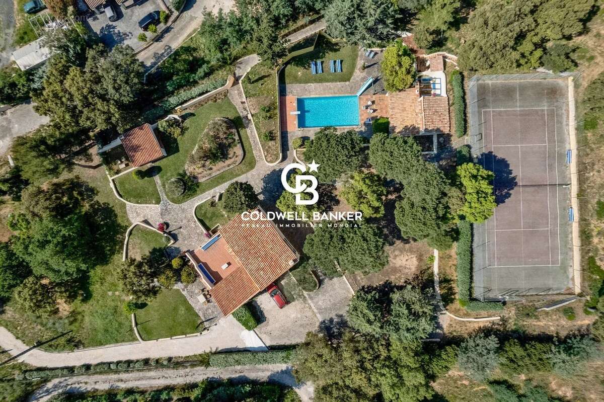 Maison à BORMES-LES-MIMOSAS
