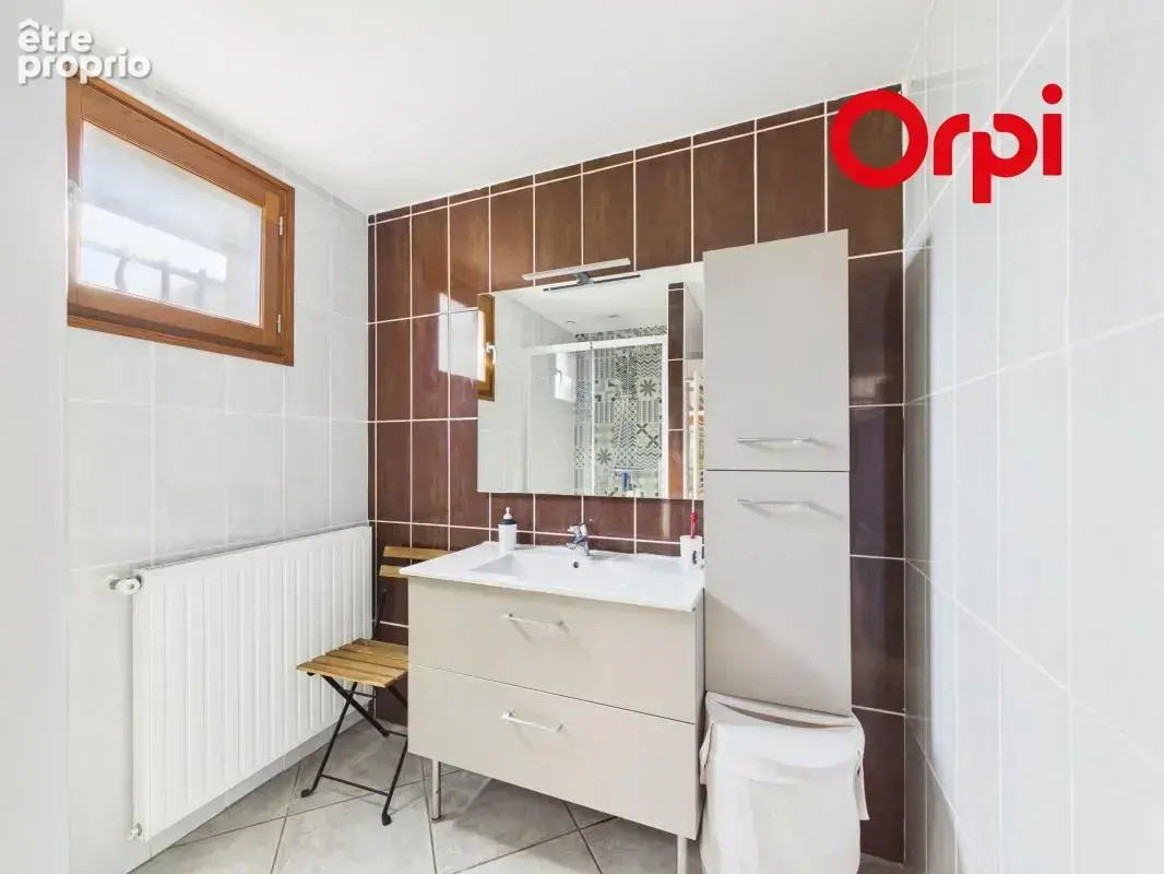 Maison normande offrant charme et confort - photo 9