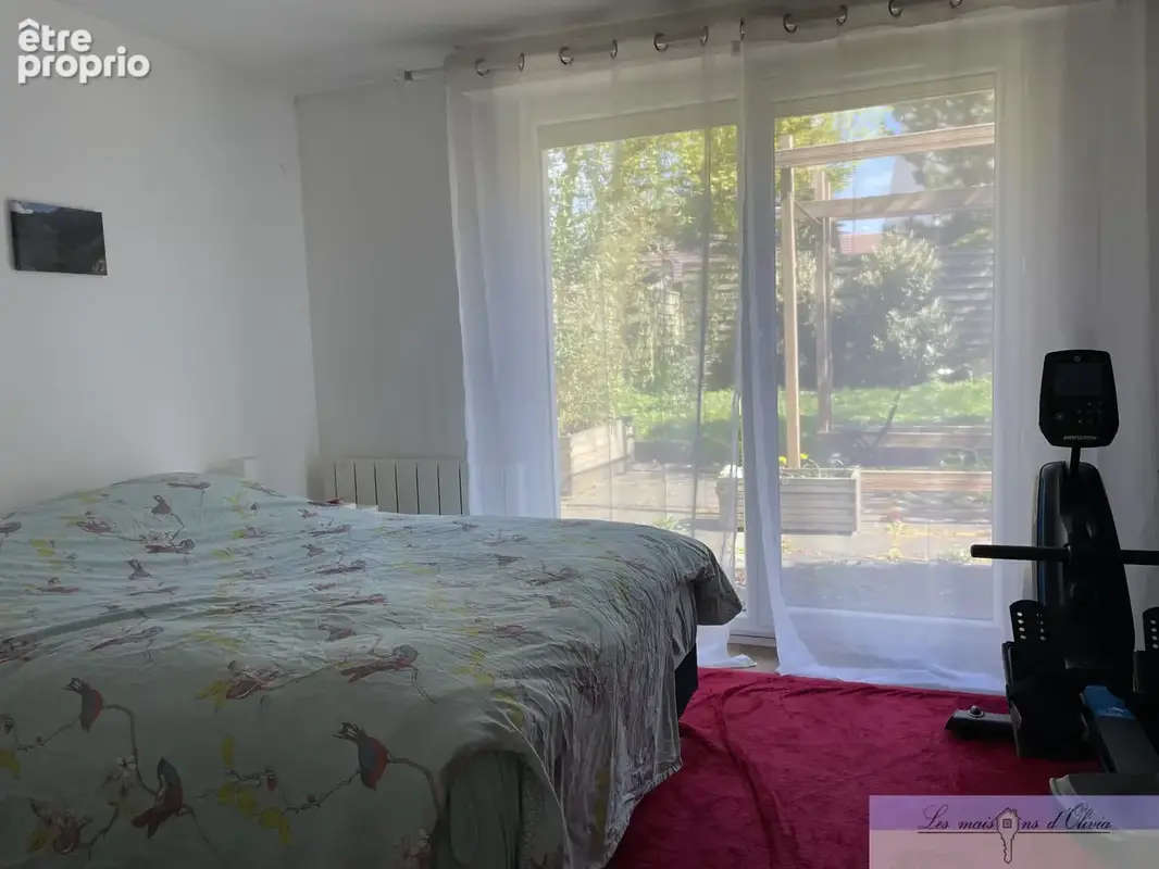 Maison familiale et chaleureuse  150 M2idéalement située en centre ville - photo 7