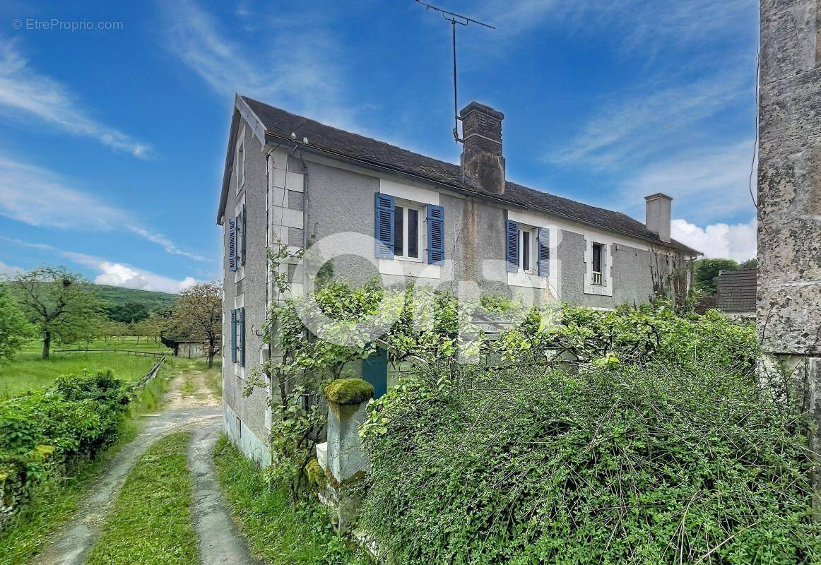 Maison à CUBJAC