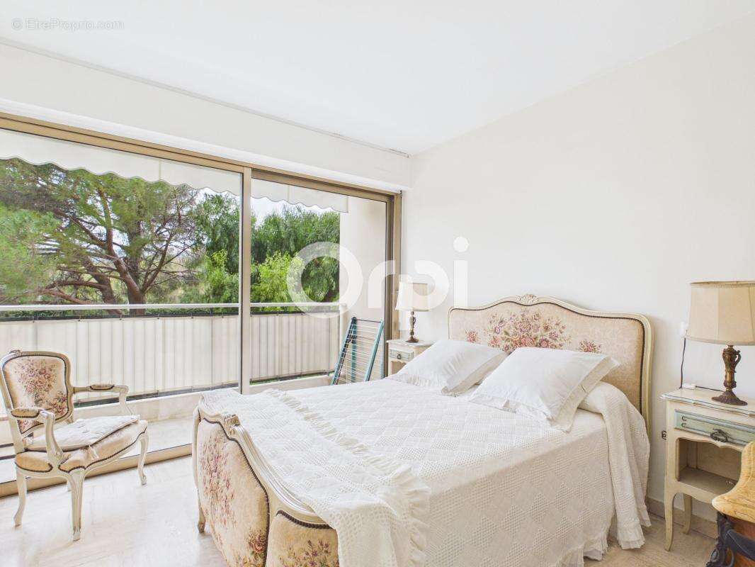 Appartement à MANDELIEU-LA-NAPOULE