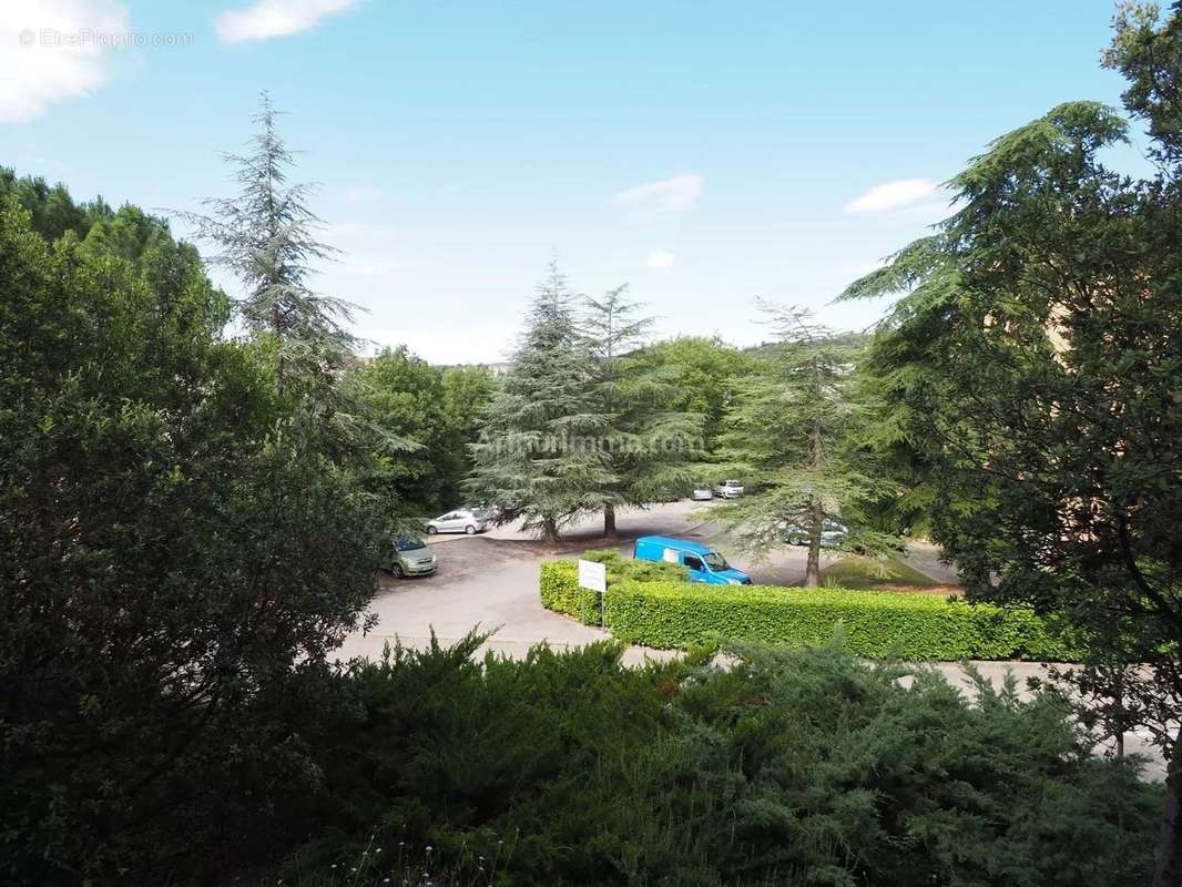 Appartement à GREOUX-LES-BAINS