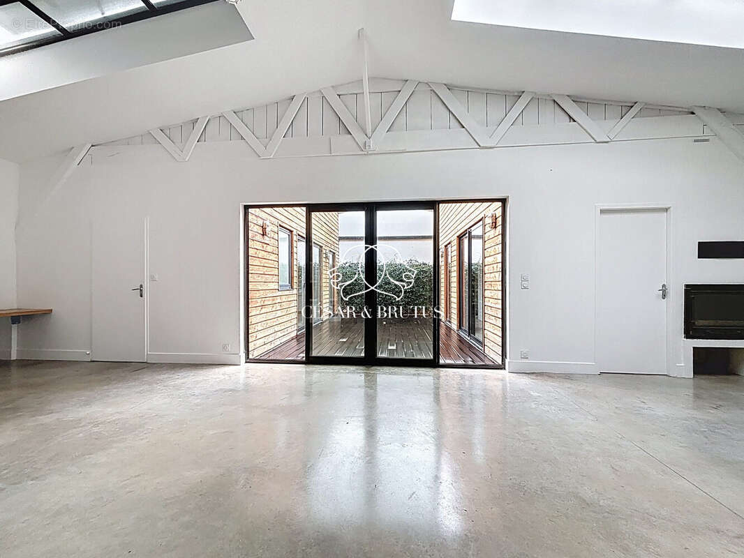 Appartement à LYON-9E