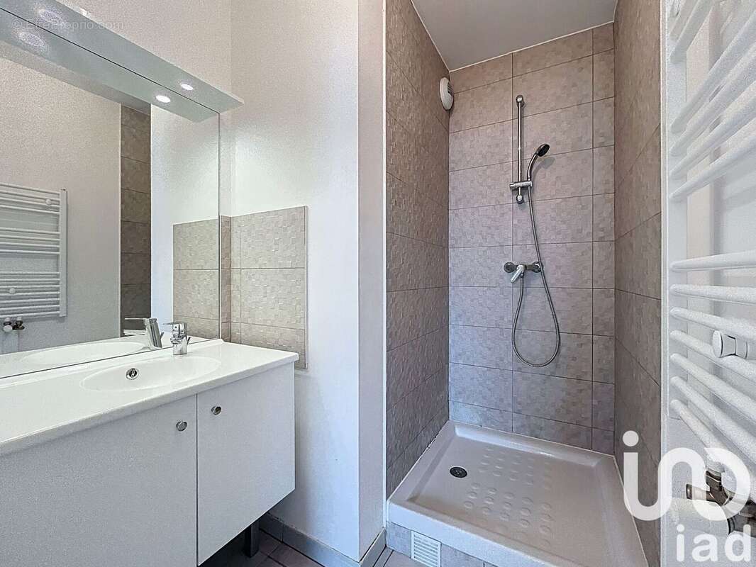 Photo 7 - Appartement à BUSSY-SAINT-GEORGES