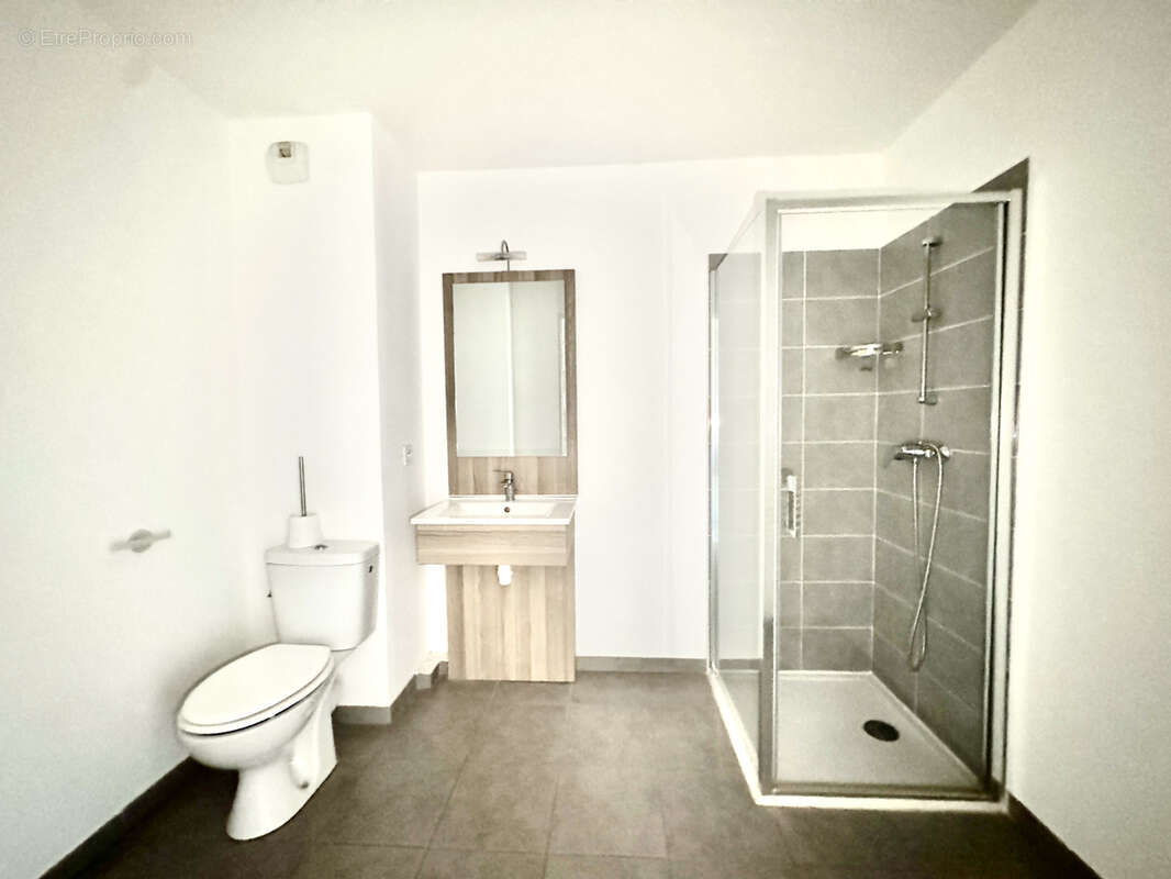 Appartement à PUGET-SUR-ARGENS