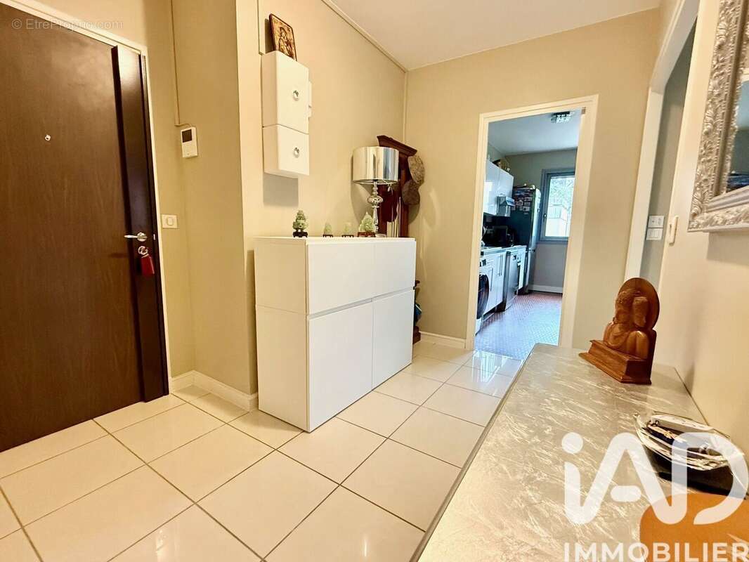 Photo 7 - Appartement à COMPIEGNE