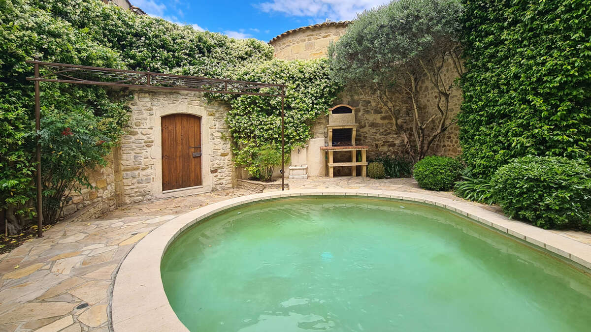 Maison à UZES