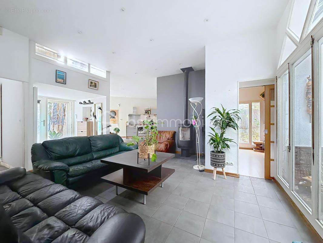 Maison à SAINT-MARTIN-D&#039;HERES