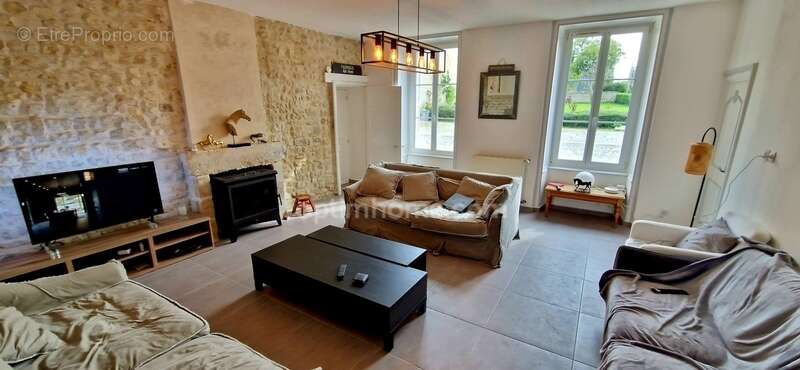 Maison à ECRAMMEVILLE