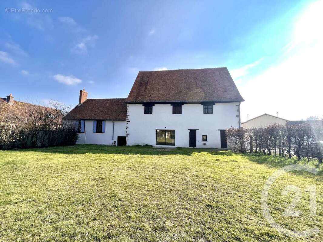 Maison à BRESSOLLES