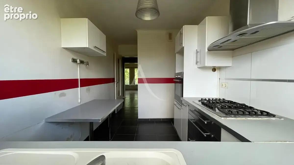 Appartement Nantes 4 pièce(s) 86.45 m2 - balcons, parking couvert, cave - photo 5