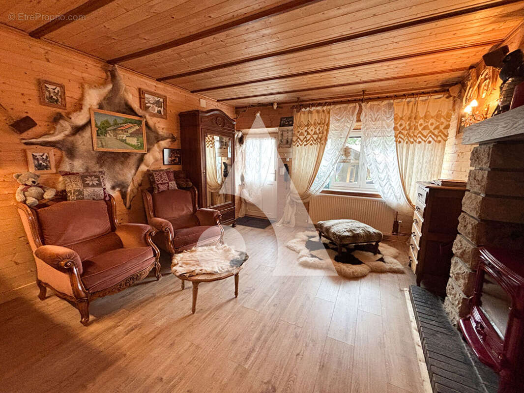 Maison à HOTONNES