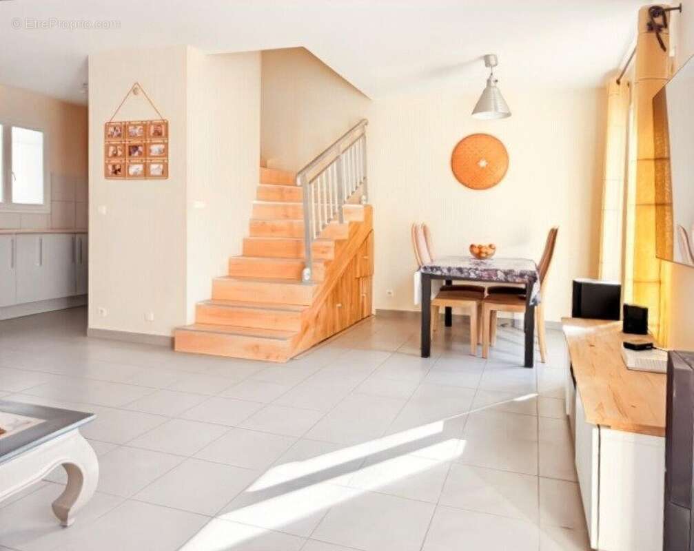 Photo 5 - Maison à MEYRARGUES
