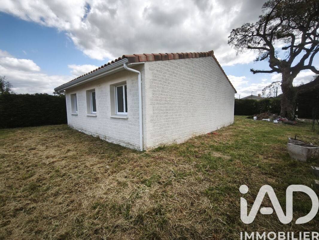 Photo 1 - Maison à COUTRAS