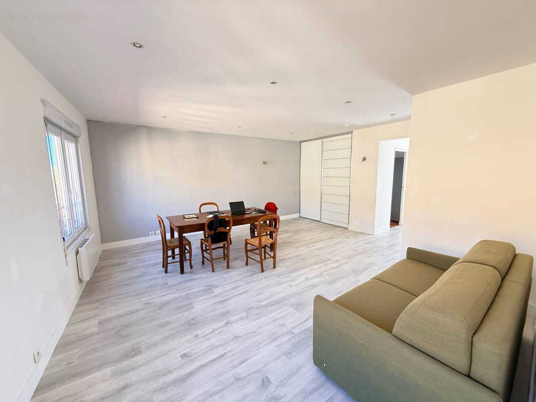 Appartement à FREJUS