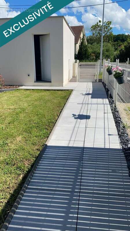 Photo 9 - Appartement à GENEUILLE