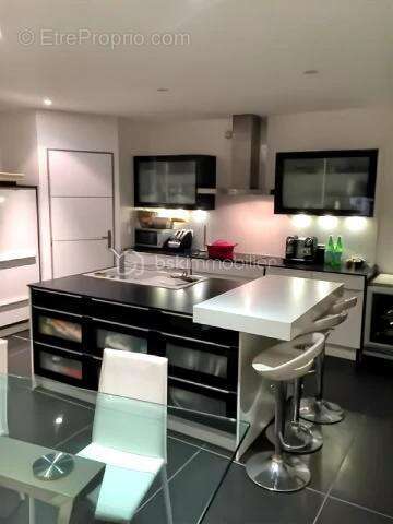 Villa 5 chambres de 147m² au Pont de Suve dans résidence calme et sécurisée - photo 2