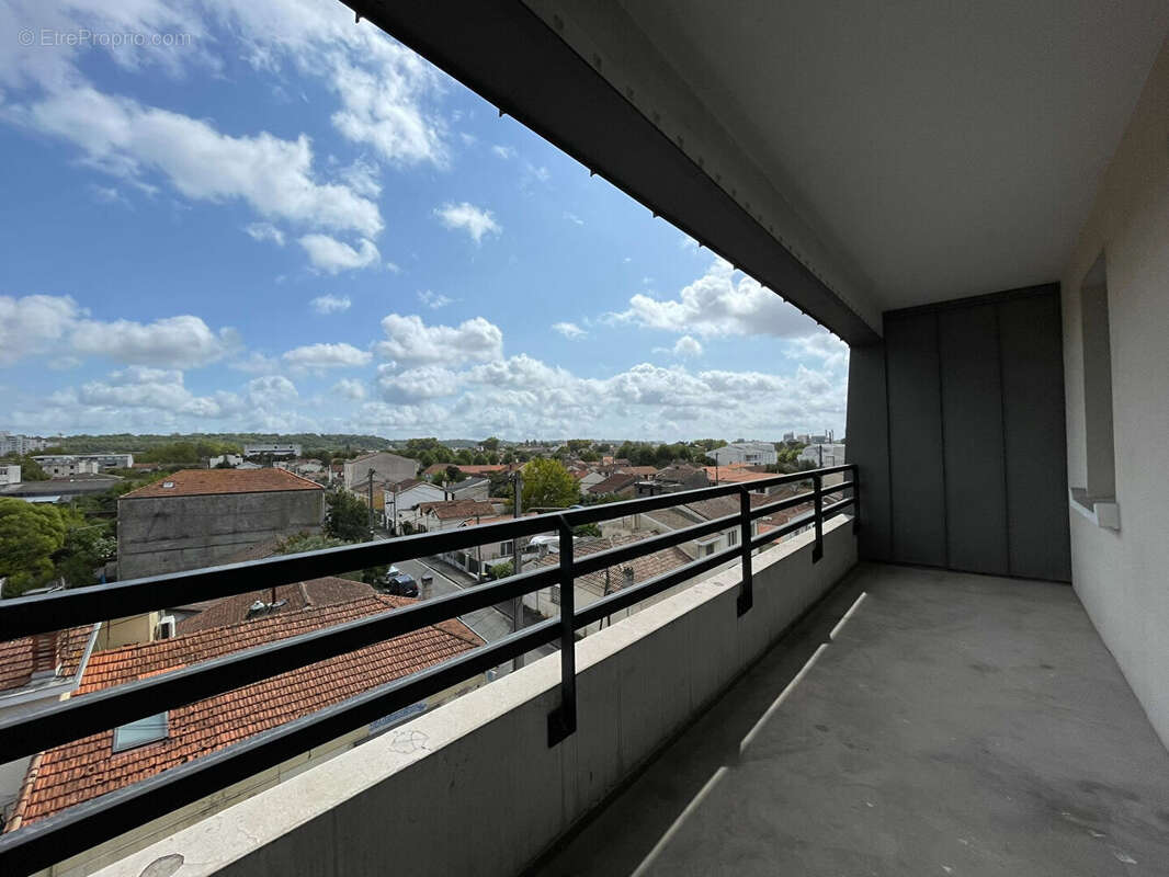 Appartement à BORDEAUX