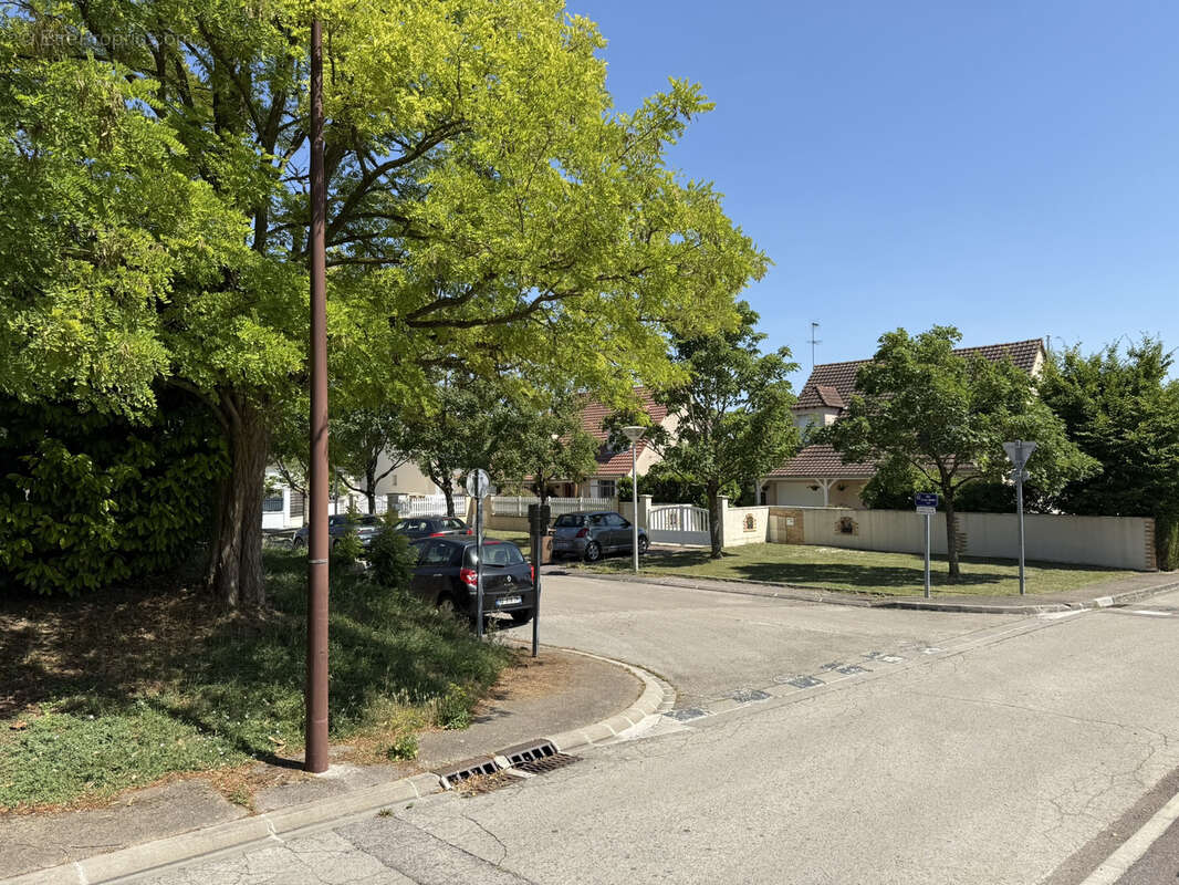 Maison à SAINT-ANDRE-LES-VERGERS