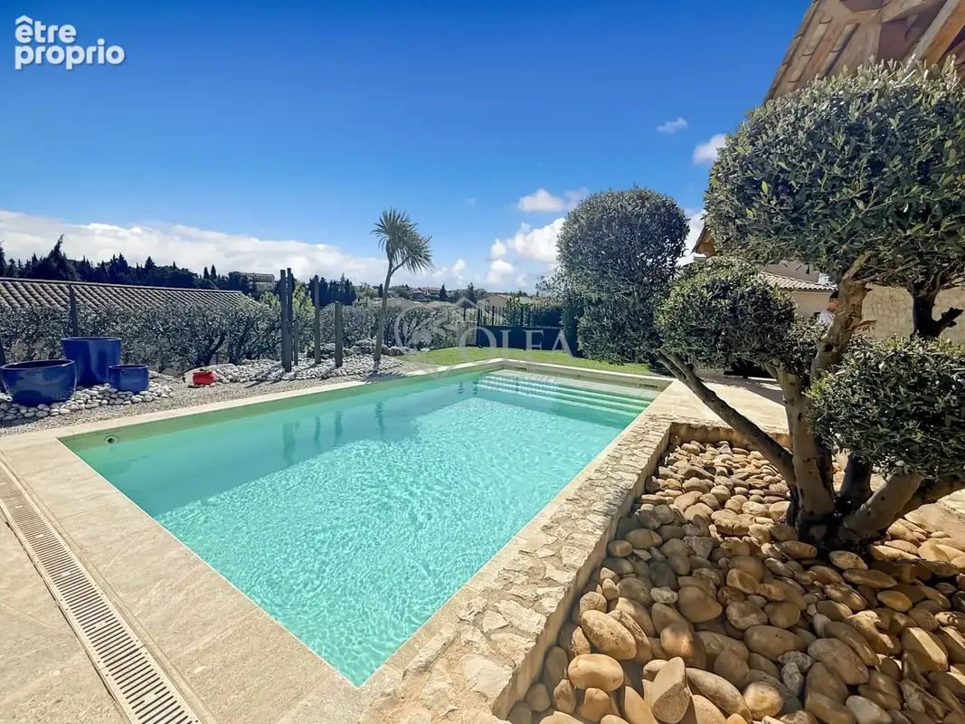 Maison 5 pièces 154 m² à vendre à Uzes (30700) - photo 2