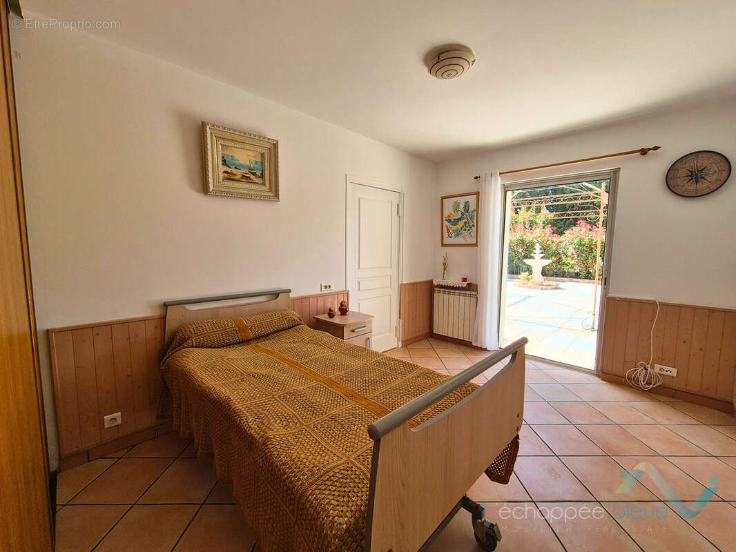 Maison à HYERES