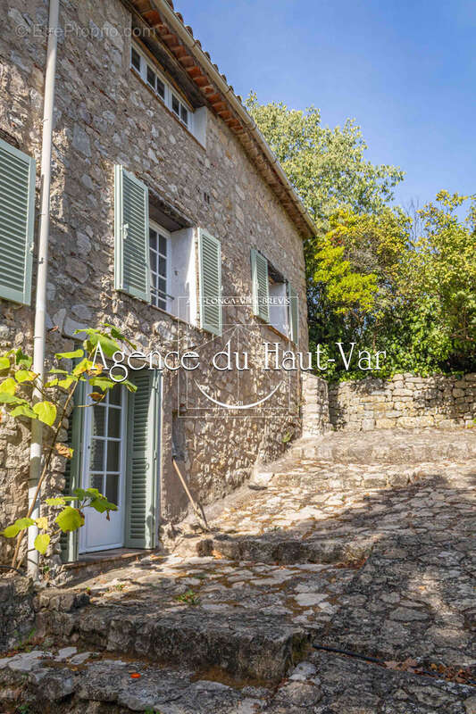 Maison à FAYENCE