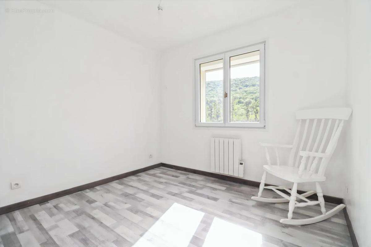 Maison à SAINT-VICTOR-SUR-OUCHE